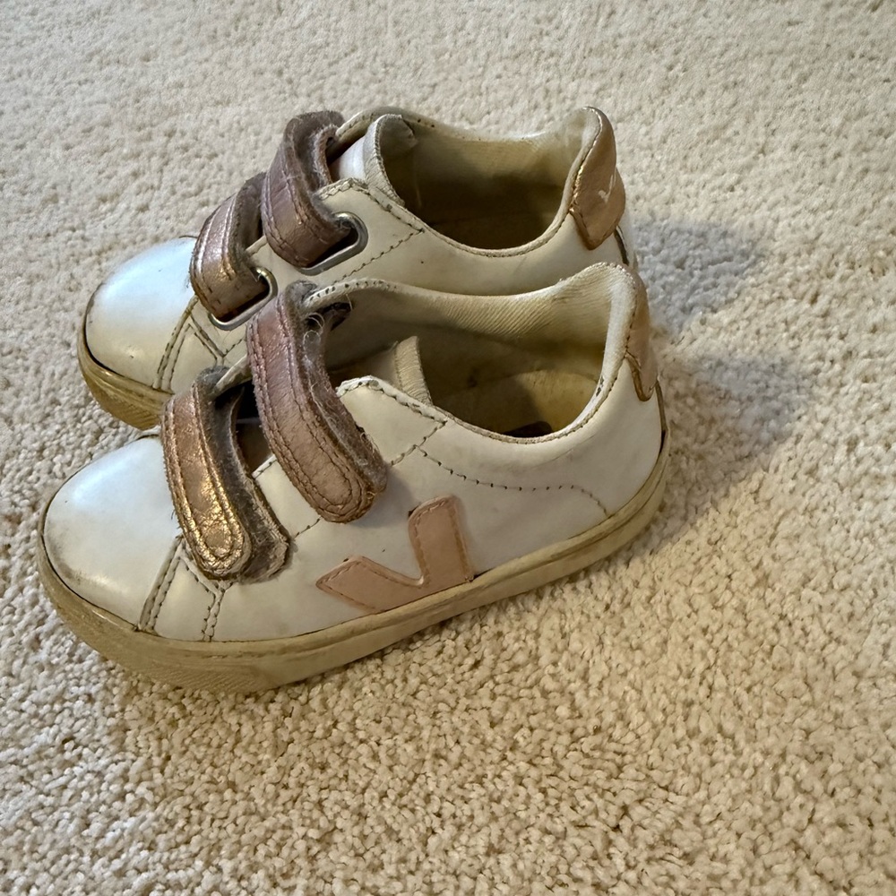 Veja Kids White and Brown Velcro Sneakers